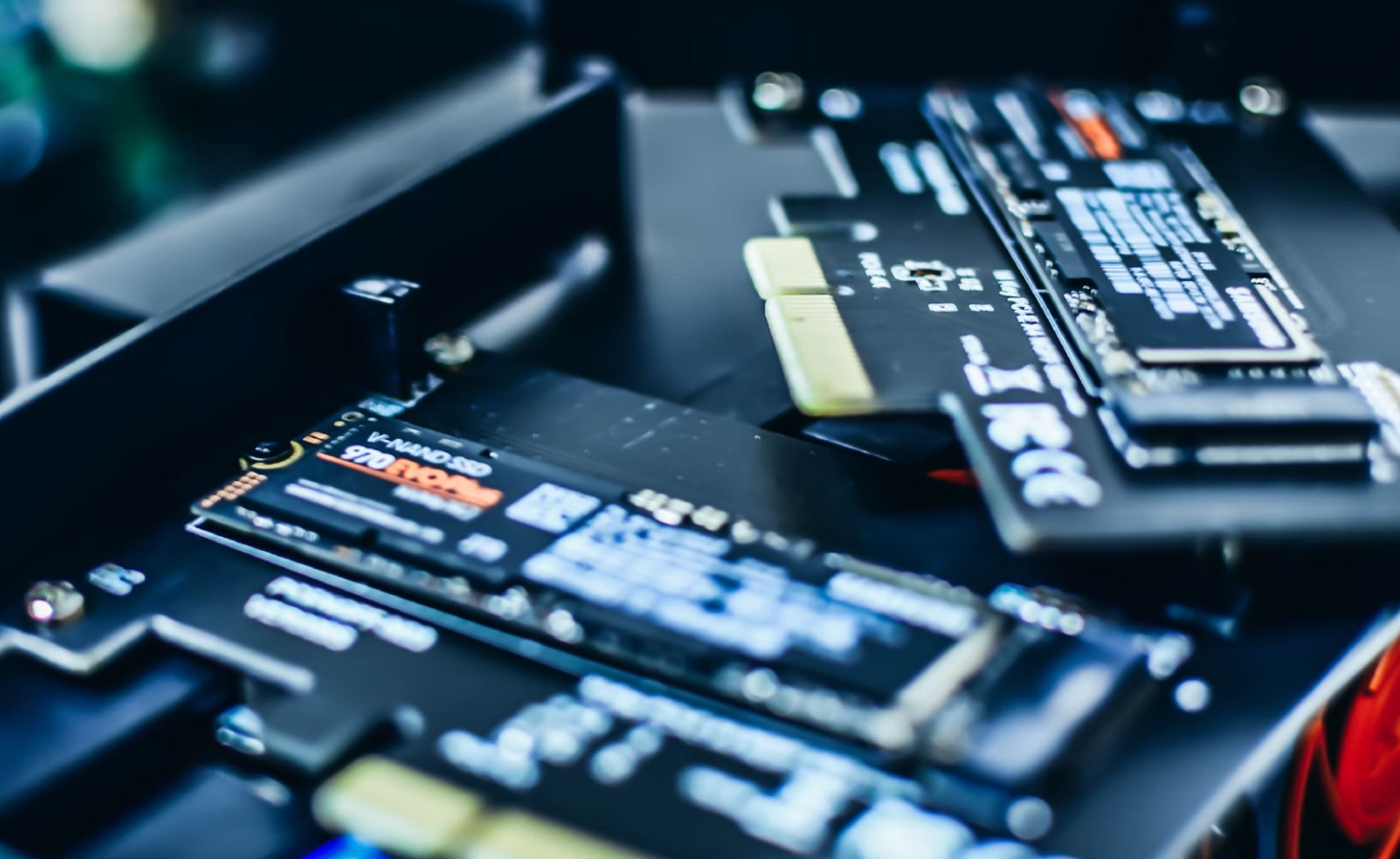 Samsung vs SK Hynix vs Micron: Which Memory Chip Is Better in 2026